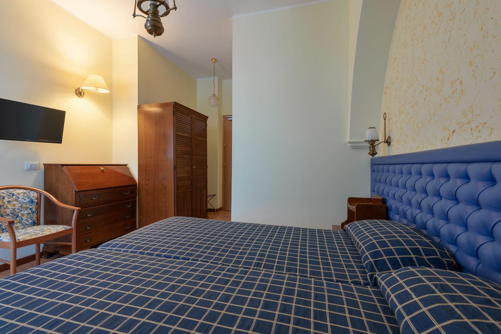 Hotel Μαλτσεζίνε Εξωτερικό φωτογραφία