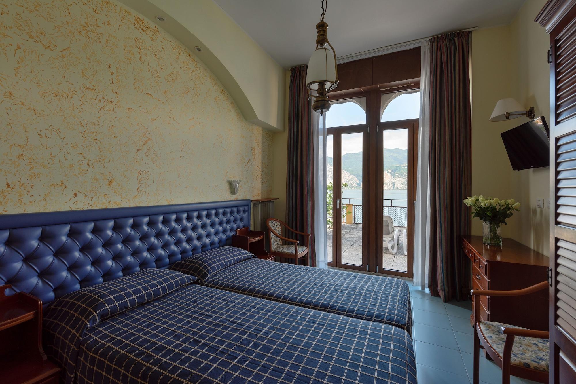 Hotel Μαλτσεζίνε Εξωτερικό φωτογραφία